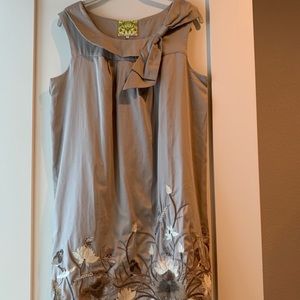 Anthropologie embroidered shift dress